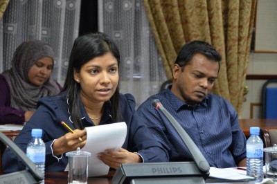 ނެރު ކެނޑުމާ ދެކޮޅެއް ނޫން، ފަރު ގޮއްވުމާ ދެކޮޅީ: ރޮޒައިނާ