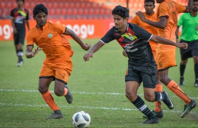 ފުޓްބޯޅަ އަށް ބޭނުންވަނީ ދެމެހެއްޓެނިވި ފޯމެޓެއް