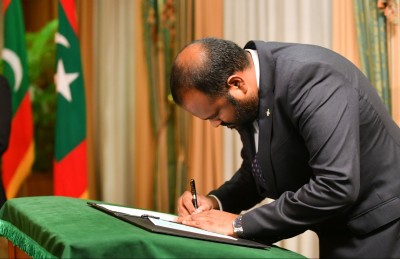 ކަންމަތީ ފިހާރައެއްހެން ޓޫރިޒަމް ހިންގި ޒަމާން ނިމިއްޖެ: އަލީ ވަހީދު