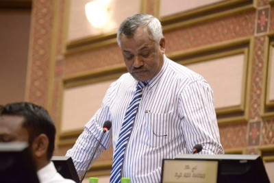 ދިވެހިން އަތުން އެއާޕޯޓު ޑިވެލޮޕްމެންޓް ޗާޖު ނަގަން ގިނަ މެމްބަރުން ދެކޮޅު