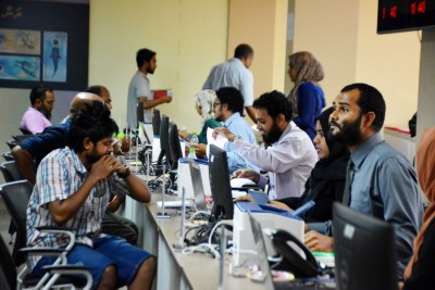 ޑޮލަރު ހޯދުމަށް ޑެބިޓް ކާޑުންވެސް ފައިސާ ދެއްކޭނެ: އެމްއެމްއޭ