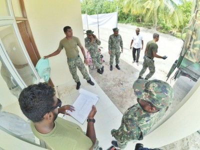 ފޮނަދޫ މޯބައިލް ފިހާރައެއްގައި ރޯވެ އަނދައިފި