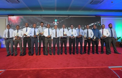 ނޫސްވެރިކަމުގެ އަލިމަސް ގަލަން އަށް ބޭފުޅަކަށް