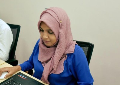 އަބުރުގެ މައްސަލައެއްގައި "މިހާރު"ގެ ނޫސްވެރިއަކު ފުލުހަށް ހާޒިރުކޮށްފި