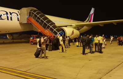 ސްރީލަންކަންގެ ބޯޓުގައި މައްސަލަ ޖެހި، އެތައް ދިވެހިންނެއް ކޮޗިން އެއާޕޯޓުގައި ތާށިވެފައި!