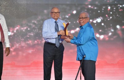 ނޫސްވެރިކަމުގެ ލައިފްޓައިމް އެޗީވްމެންޓް އެވޯޑް ސޯދިގަށް