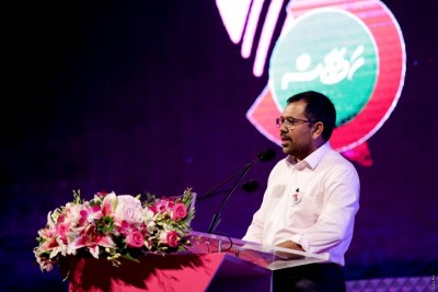 މާލޭ އެއާޕޯޓާއި އައްޑޫ އެއާޕޯޓަކީ ޓޫރިޒަމްގެ ސިނާއަތު ބަދަލުކޮށްލާނެ ދެ މަޝްރޫއު: ޓޫރިޒަމް މިނިސްޓަރު