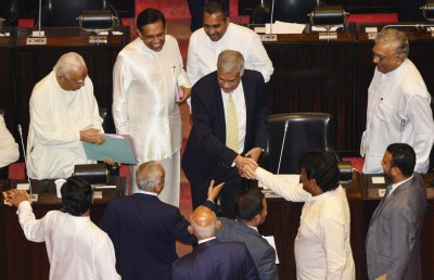 ރަނިލް އަށް މަގާމު އަލުން ދޭން ލަންކާ ޕާލަމެންޓުން ފާސްކޮށްފި