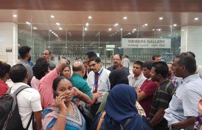 ސްރީލަންކަންގެ ބޯޓުގައި މައްސަލަ ޖެހި، އެތައް ދިވެހިންނެއް ކޮޗިން އެއާޕޯޓުގައި ތާށިވެފައި!