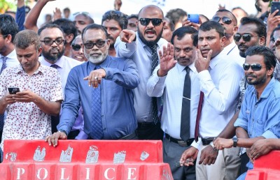 އިދިކޮޅު އެއްވުމަށް ނުކުތް ޖުމްހޫރީ ޕާޓީގެ މެމްބަރުންނަށް ފިޔަވަޅު އަޅަނީ