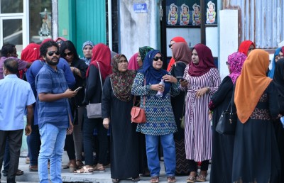 ޔާމީން ހާޒިރުކުރީ ފައިސާގެ ދެ މައްސަލައެއްގައި