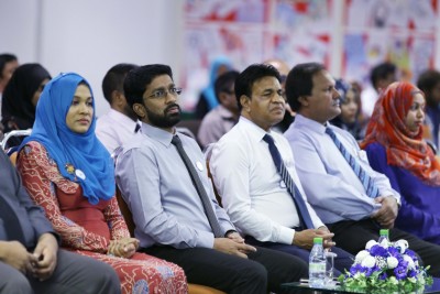 ޖިންސީ ދުޅަހެޔޮކަމާ ގުޅޭ މައުލޫމާތު ގިނަ ބަޔަކަށް ނޭނގޭ: އެޗްއާރުސީއެމް ދިރާސާ