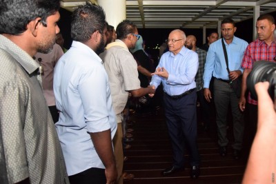 ރައީސް މައުމޫން ސިންގަޕޫރަށް ފުރާވަޑައިގެންފި