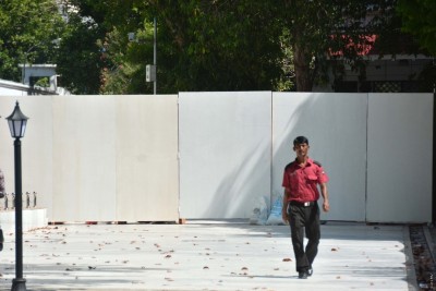 އިސްލާމީ މަރުކަޒު ސަރަހައްދުގައި އަލުން ޓައިލްސް ޖަހަން ފަށައިފި