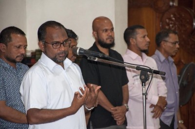 އިމާމުންގެ އަގުވެއްޓުނަ ނުދޭނަން، ސަރުކާރުން ތިބީ އިމާމުންނާ އެކު: ޒިޔާދު