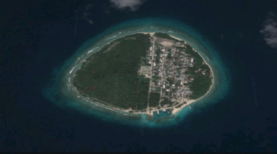 ޅައިމަގު އަންހެނެއްގެ މޫނަށް ކެމިކަލް ޖަހައިފި