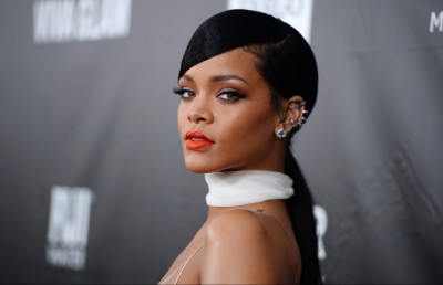 ރިއާނާގެ އައު އަލްބަމެއް އަންނަ އަހަރު ނެެރެނީ