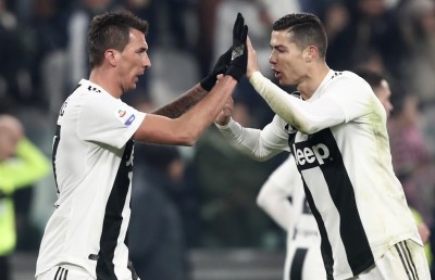 ޔުވެންޓަސް އެއް ވަނައިގައި ހަމަޖެހިލައިފި