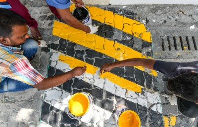 ކަފިހި ހުރަސްތަކާއި ބްރޭކަރުތައް އަލުން ރީނދޫ ކުލައަށް