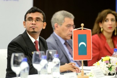 ފީ ނަގައިގެން ސޮވެރިން ގެރެންޓީ ދެނީ