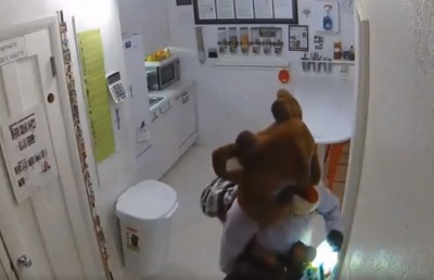 މޫނު ފޮރުވައިގެން ވަދެ ވައްކަންކުރީ މޫނު ދައްކައިގެން