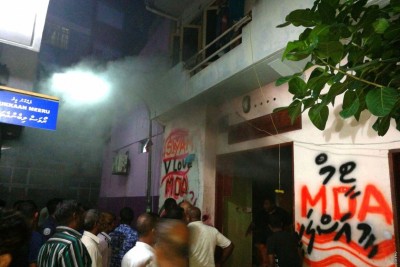 ހެންވޭރުގައި ހުރި ކާޕެންޓްރީއެއްގައި އަލިފާނުގެ ހާދިސާއެއް ހިނގައިފި