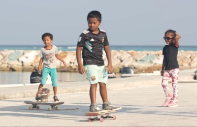 ގޮއިދޫ ކުދިންގެ ތަފާތު ހުނަރު: ސްކޭޓްކުރުން