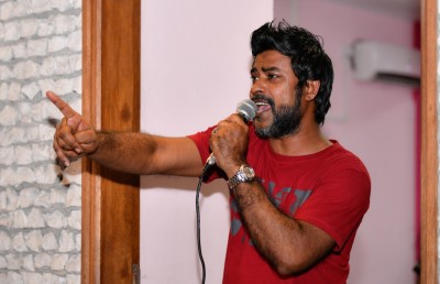 މުއާޒު ކުއްލިއަކަށް ޔާމީނާ ދެކޮޅަށް!