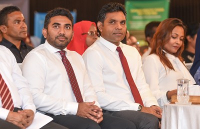 ސިނގިރޭޓާއި ދުފުމާއި ހަކުރާ ދެކޮޅު ބޮޑު ކެމްޕޭނެއް