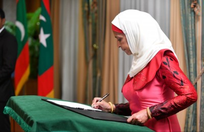 ހައުސިންގެ މުވައްޒަފުންނަށް ރަނގަޅު ގޮތެއް ހޯދަން މަޝްވަރާކުރަނީ