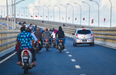 އަގު ކަނޑައަޅަންދެން މިހާރުގެ އަގުތަކުގައި ޓެކްސީ ކުރެވޭނެ: އައިޝާ