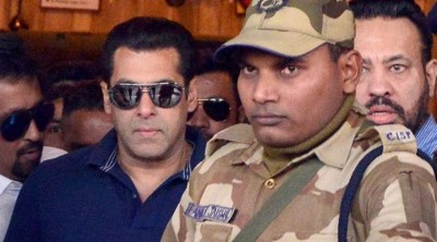 މަނާ ހަތިޔާރު ގެންގުޅުނު ކަމަށް ސަލްމާންގެ މައްޗަށް ސާބިތެއް ނުވި