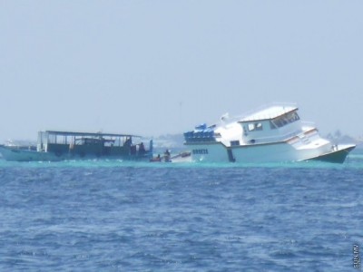ފެލިދުއަށް ދަތުރުކުރި މުދާ އުފުލާ ދޯންޏެއް ވާދޫ ފަރަށް އަރައިފި