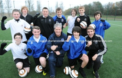 ތަރިން އުފެއްދި ކޯޗެއް، ރާއްޖެއާ މެދު އުއްމީދުގައި