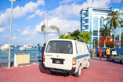 އޮފީހަކުން ވަގަށް ނެގި ދެލައްކައަށް ވުރެ ގިނަ ރުފިޔާ ހޯދައި މީހަކު ހައްޔަރުކޮށްފި