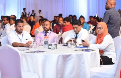 ގެސްޓްހައުސް ސިމްޕޯސިއަމް ފަށައިފި