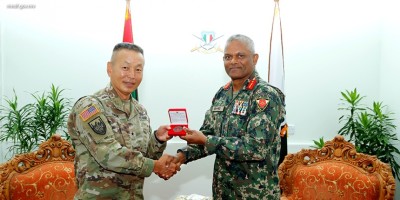 އެމެރިކާގެ ނުވަވަނަ މިޝަން ސަޕޯޓް ކޮމާންޑަރ، ވައިސް ޗީފް އޮފް ޑިފެންސް ފޯސްއާ ބައްދަލުކުރައްވައިފި