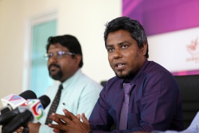 ސަރުކާރުން ތަމްރީނުކުރާ ފޮޓޯގްރާފަރުންނަށް ވަޒީފާ ފަހިކޮށްދިނުމަށް އެދިއްޖެ