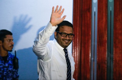 އަދީބު އޮންނެވީ ބަލި މީހުންނަށް އެކަށީގެންވާ ތަނެއްގައި: ކަރެކްޝަންސް