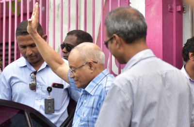މައުމޫންގެ ތާއީދާ އެކު މަޖިލީހަށް ކުރިމަތިލާން ހުޅުވާލައިފި