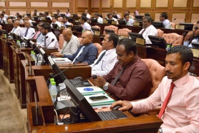 ކުޑަކުދީންނާ ބެހޭ މީހުންނަށް ކައުންސިލަށް ކުރިމަތިނުލެވޭ ގޮތަށް ބިލް އިސްލާހުކޮށްފި