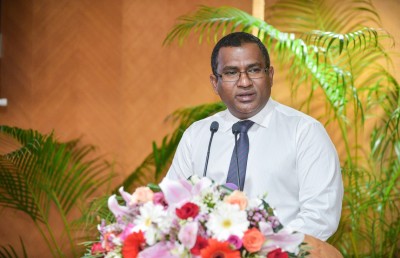 ޒުހޫރު ކުރެއްވި ތުހުމަތަށް ސްޓެލްކޯ އިން ރައްދު ދީފި