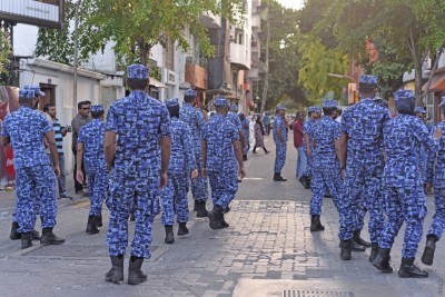 ފުލުހުންނަށް މިއަދު ދެނީ ކުރީގެ މުސާރަ، ބޮޑުކުރި މުސާރަ ދެވޭނީ ރިވިއުކުރުމަށް ފަހު: ފިނޭންސް