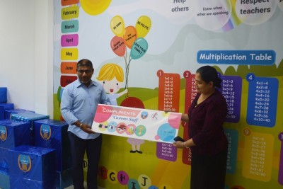 ހުޅުމާލޭ ކުޑަކުދިންގެ ހިޔާ އަށް ބައެއް ތަކެތި ކަސްޓަމްސް އިން ހަދިޔާކޮށްފި