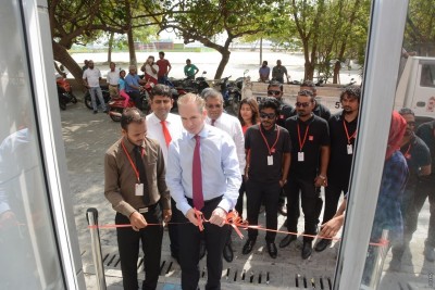 ޑޮލަރު ނެގުމަށް ހާއްސަ ތިން އޭޓީއެމް ބީއެމްއެލުން ހުޅުވައިފި