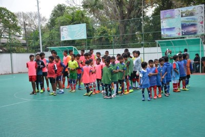 ލަންކާގައި ދިރިއުޅޭ ދިވެހި ކުދިންނަށް އަމާޒުކޮށްގެން އެމްއީސީސީން ފުޓްސަލް މުބާރާތެއް ފަށައިފި