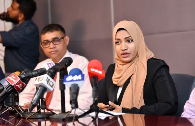 ހެލްމެޓް އަޅަން މަޖުބޫރުކޮށް، ޓެކްސީގައި މީޓަރު ހަރުކުރަނީ