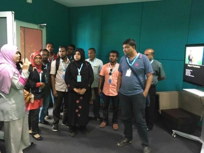 ސްކޫލްތައް ހިންގުމުގެ ތަމްރީން ހޯދަން 15 ޕްރިންސިޕަލަކު މެލޭޝިޔާ އަށް ފުރައިފި