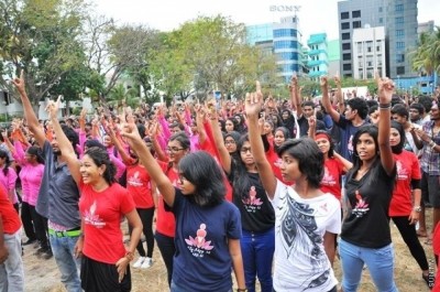 އަންހެނުންނަށް ކުރާ އަނިޔާއާ ދެކޮޅަށް ޔުނިވާސިޓީގެ ދަރިވަރުން