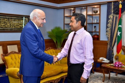 ރައީސް އިންޑިއާގެ އިސް ވެރިޔަކާ ބައްދަލުކުރައްވައިފި